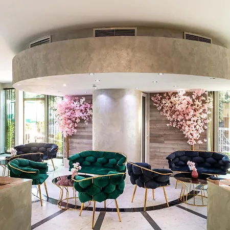 מלון Zdravets ולינגראד